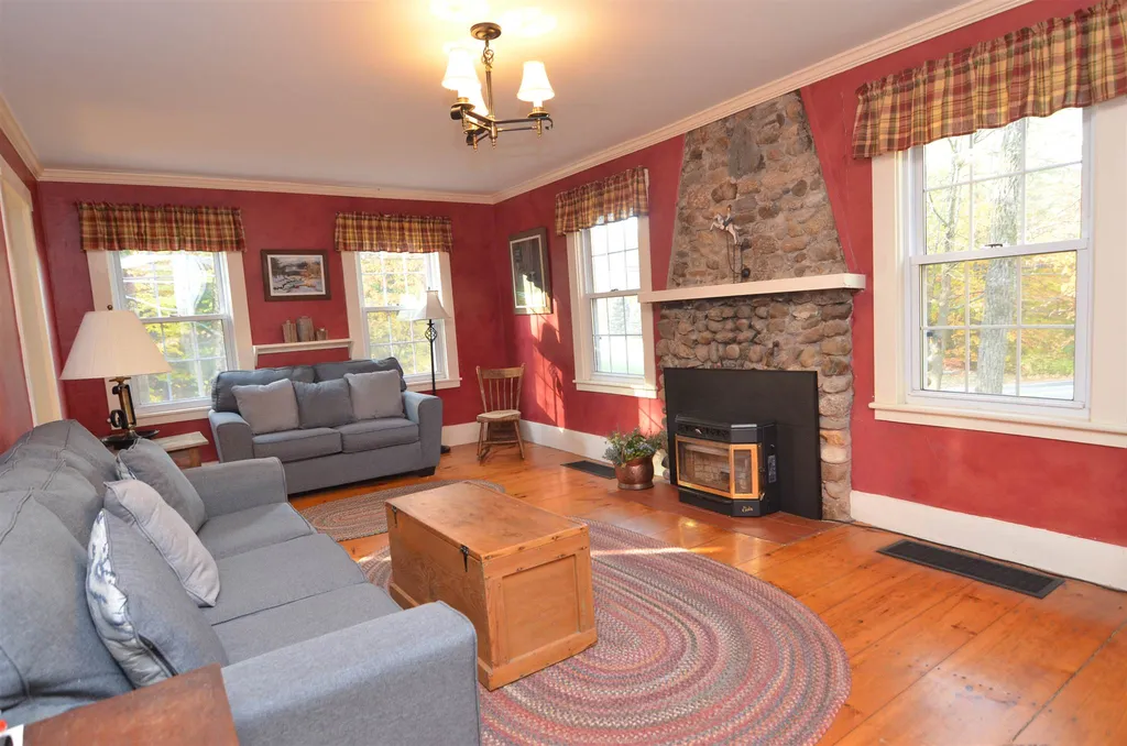 7 Timberline Drive Concord NH 03301