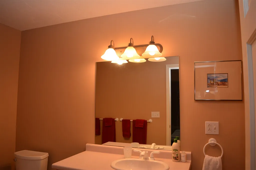 29 Hummingbird Hill Grantham NH 03753