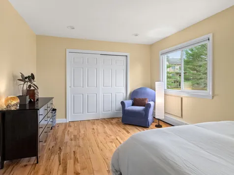 J15 Stonehedge Drive South Burlington VT 05403