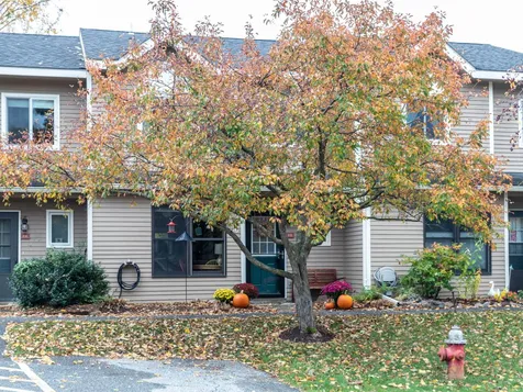 J15 Stonehedge Drive South Burlington VT 05403