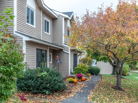 J15 Stonehedge Drive South Burlington VT 05403