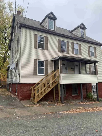 9 Mount Auburn Street Somersworth NH 03878