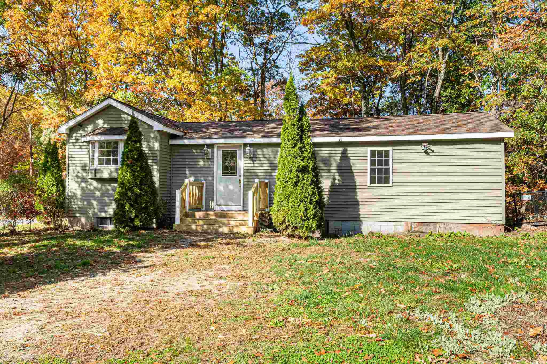 11 Eileen Avenue Derry NH 03038