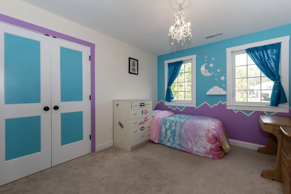 2 Chestnut Way Lee NH 03861