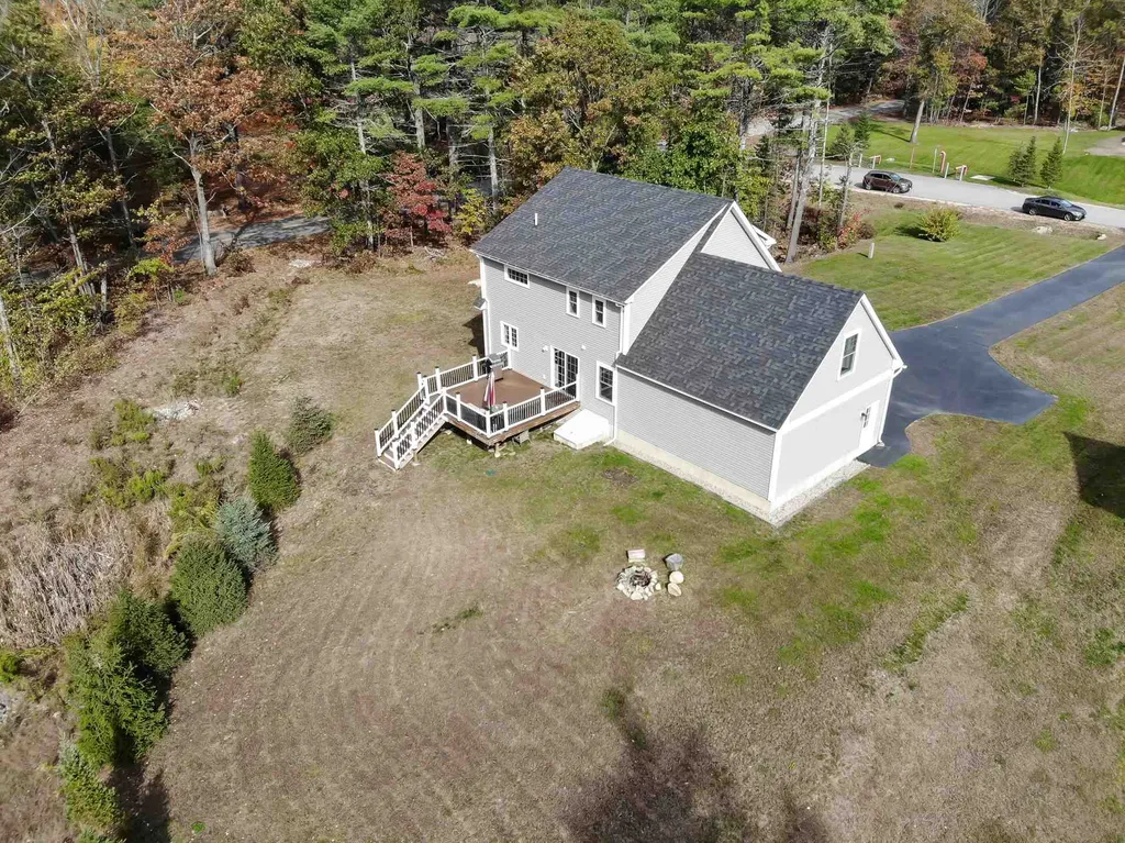 2 Chestnut Way Lee NH 03861