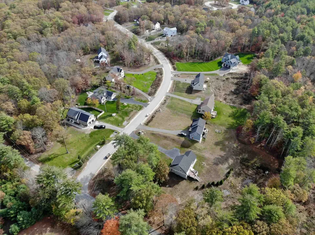 2 Chestnut Way Lee NH 03861