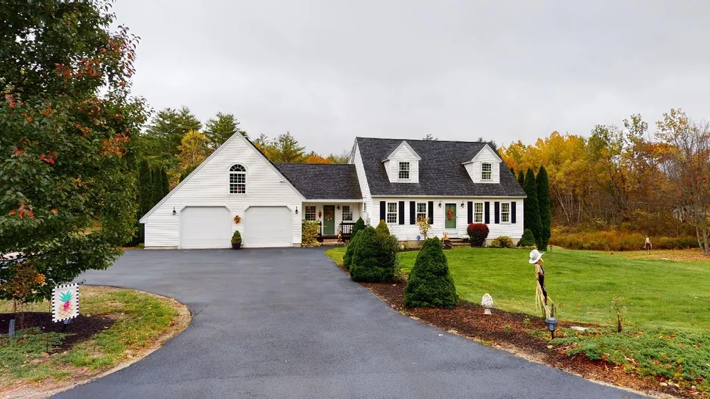 9 Shannon Way Brentwood NH 03833