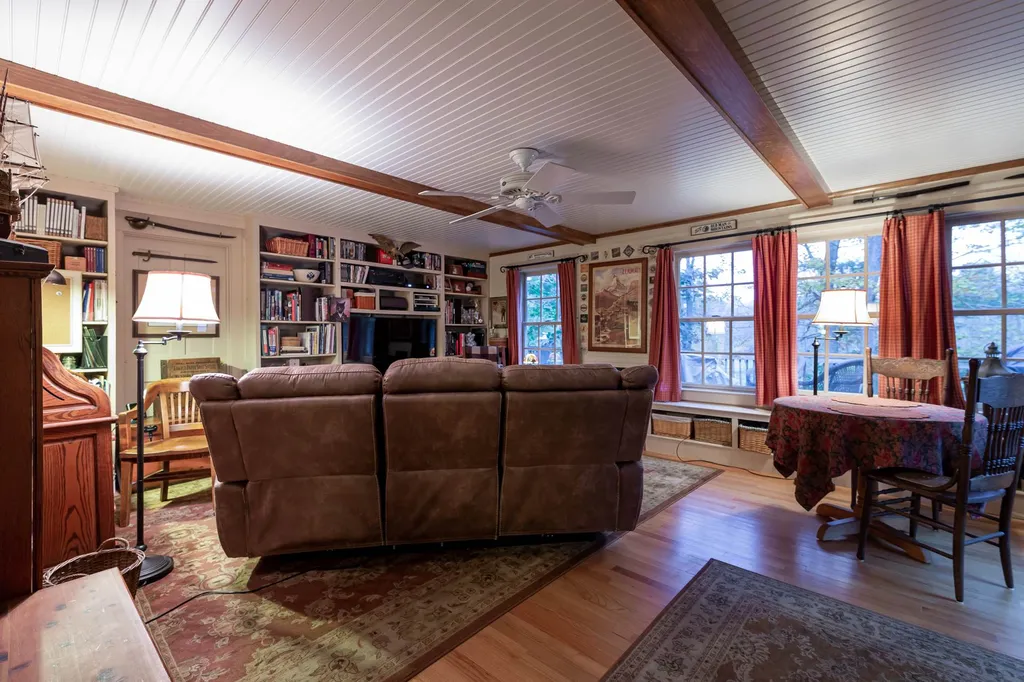 24 Cedarbrook Drive Dover NH 03820