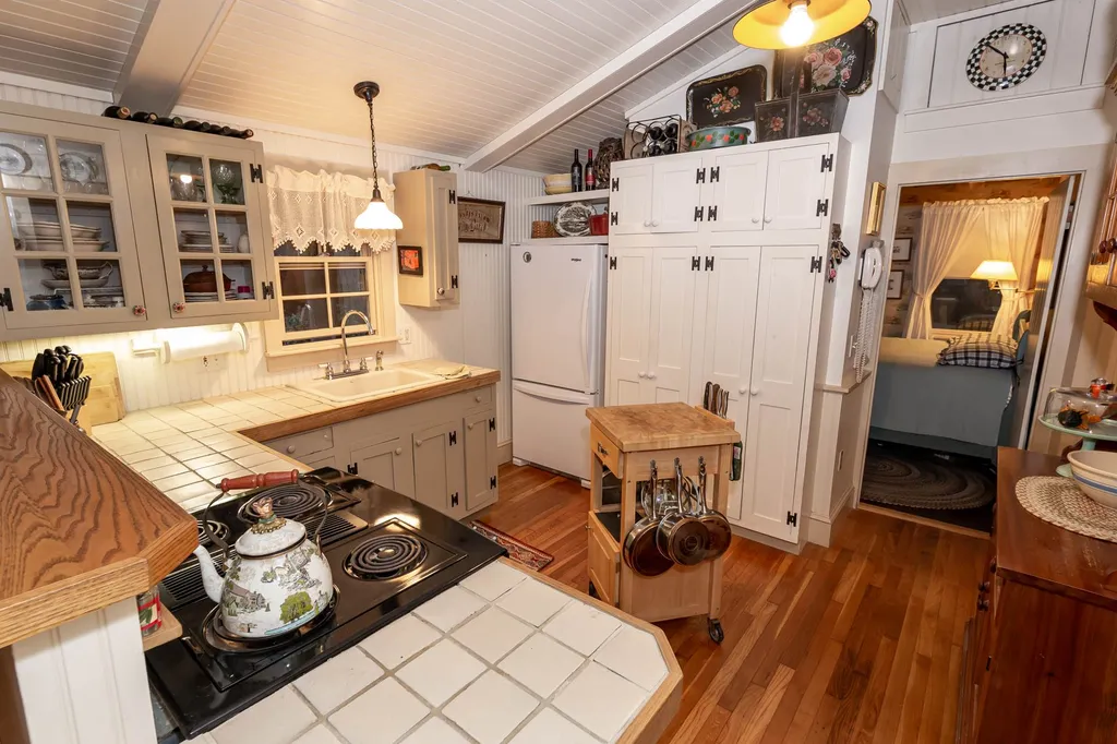 24 Cedarbrook Drive Dover NH 03820