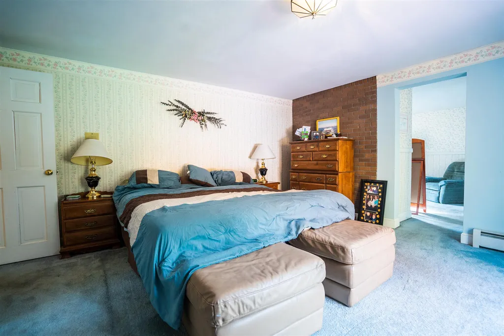 3 Julian Road Derry NH 03038