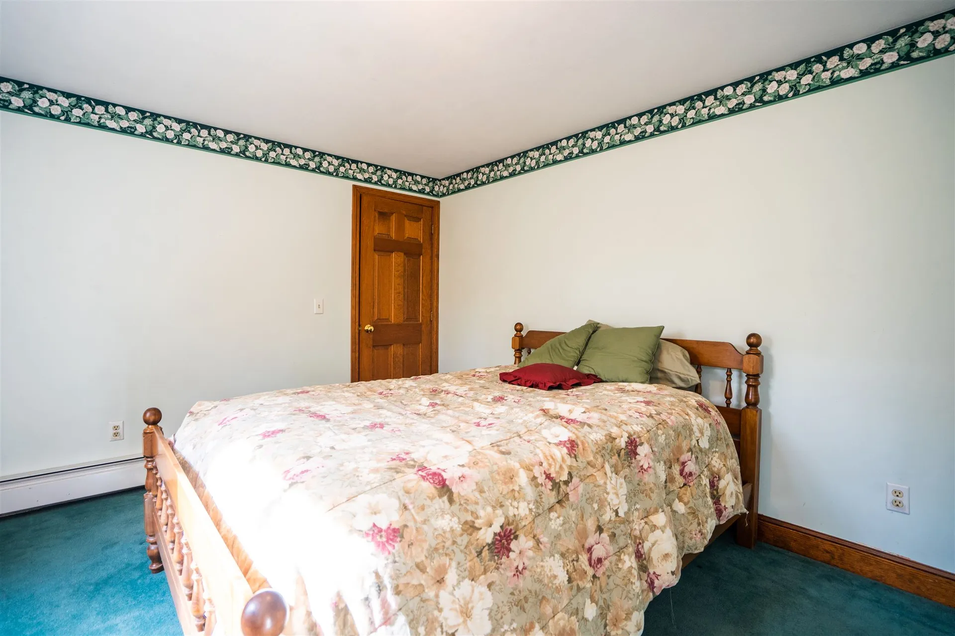 3 Julian Road Derry NH 03038