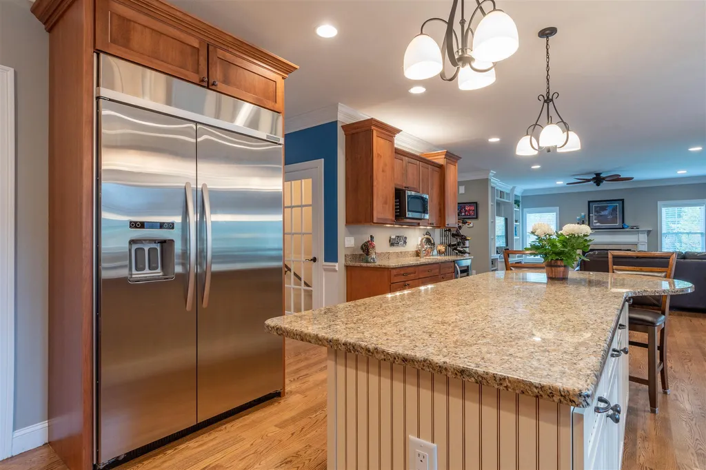 17 Brieann Drive Merrimack NH 03054