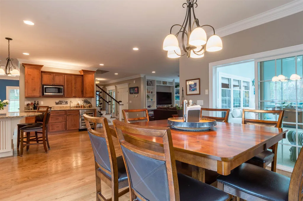 17 Brieann Drive Merrimack NH 03054