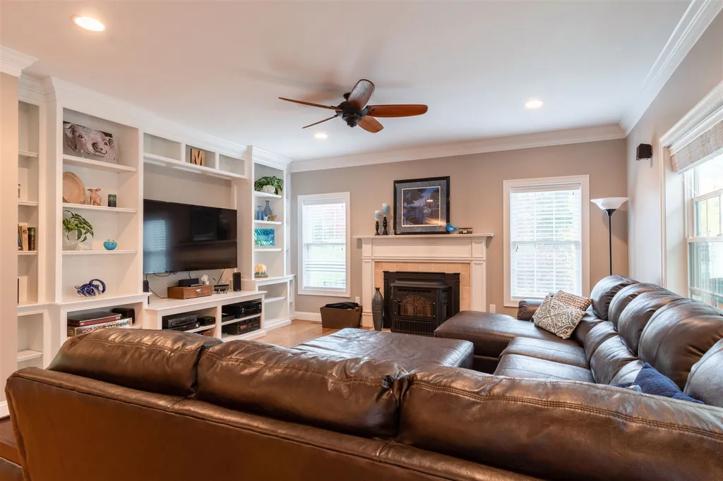 17 Brieann Drive Merrimack NH 03054