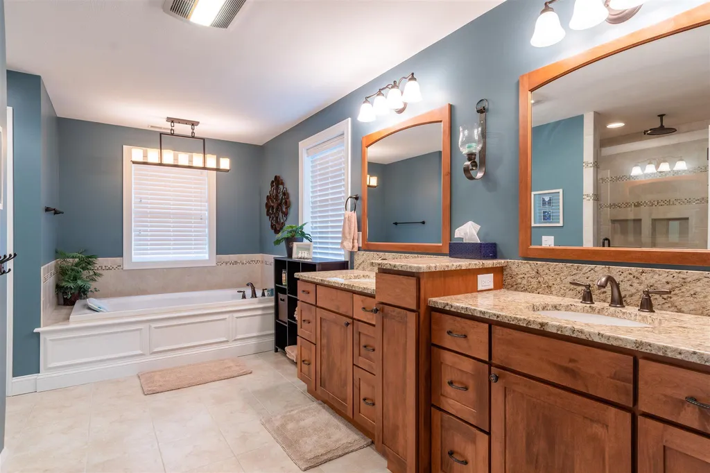 17 Brieann Drive Merrimack NH 03054