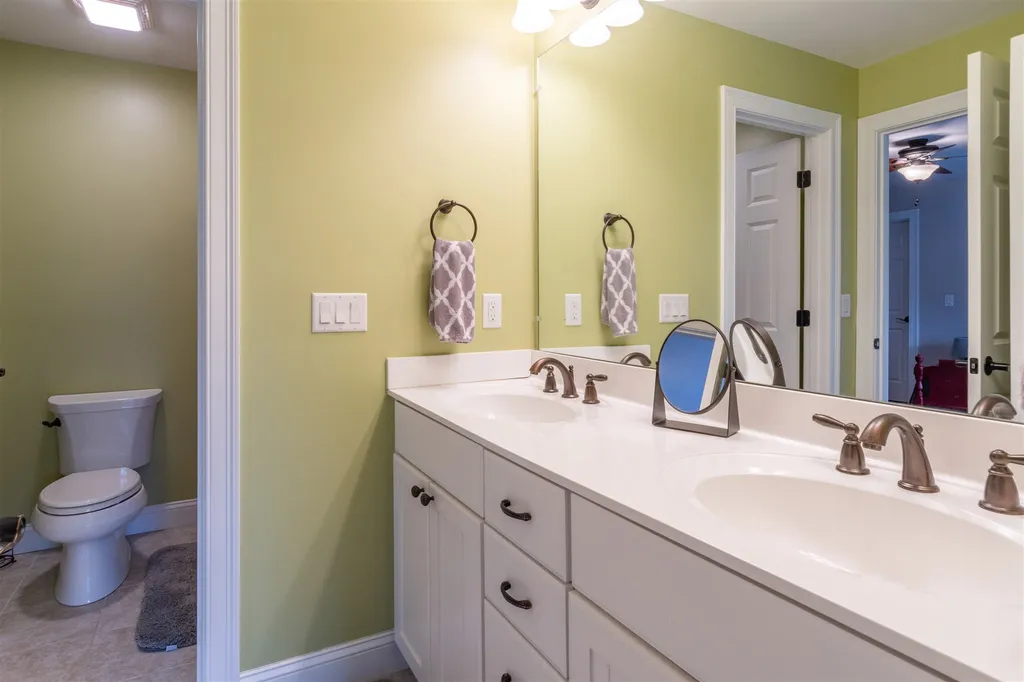 17 Brieann Drive Merrimack NH 03054
