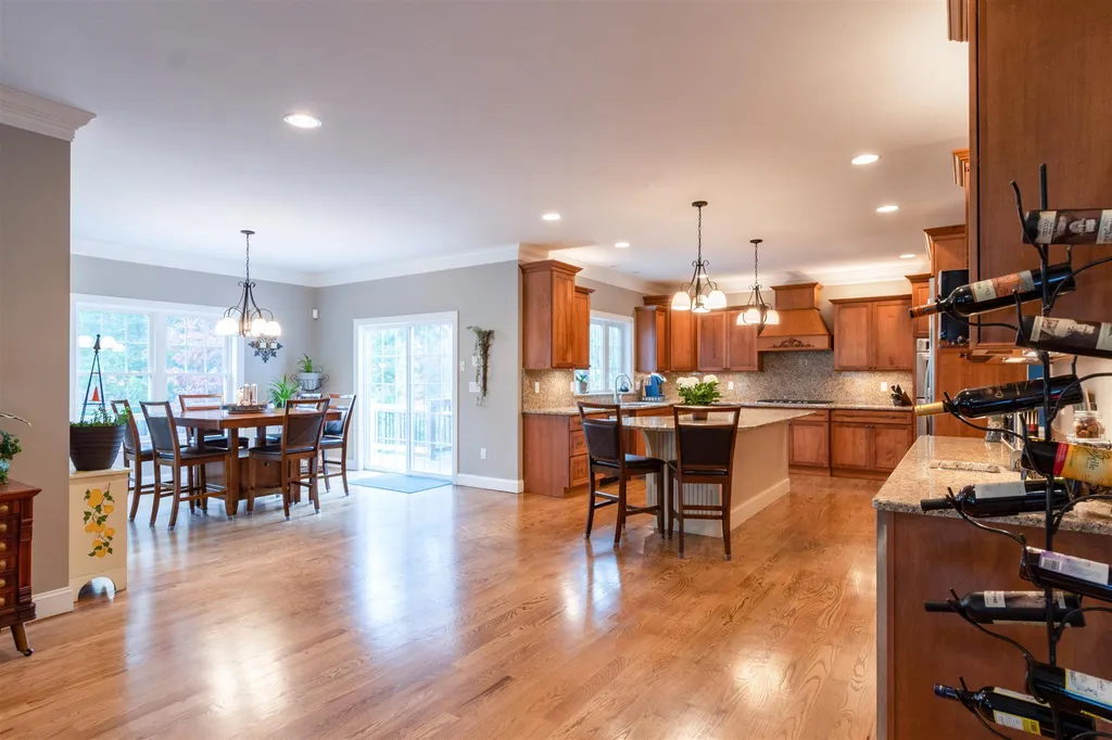 17 Brieann Drive Merrimack NH 03054