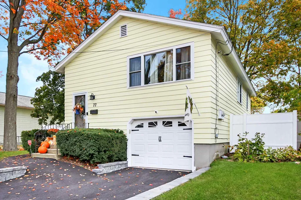 77 Wayland Avenue Manchester NH 03109