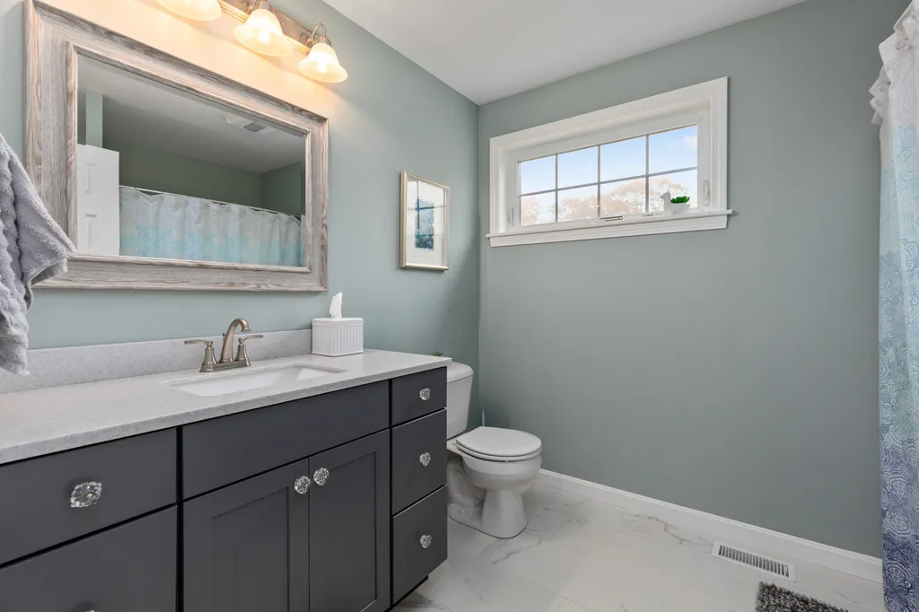 840 First Crown Point Road Strafford NH 03884