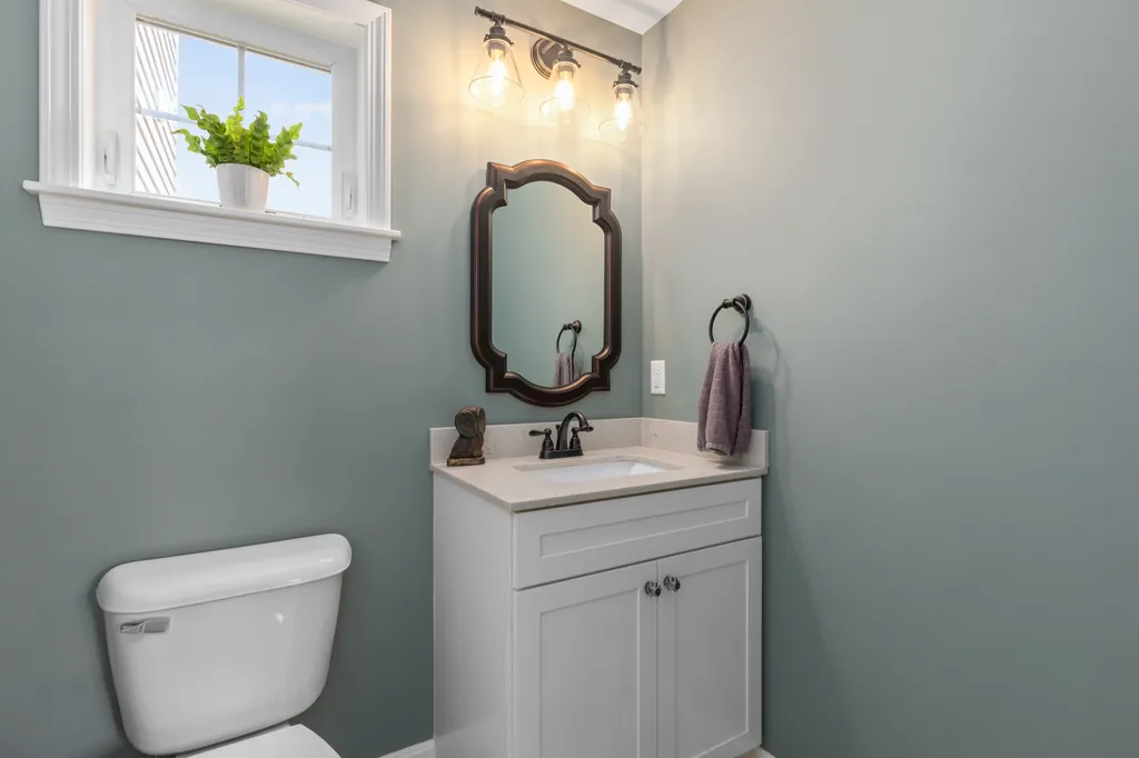 840 First Crown Point Road Strafford NH 03884