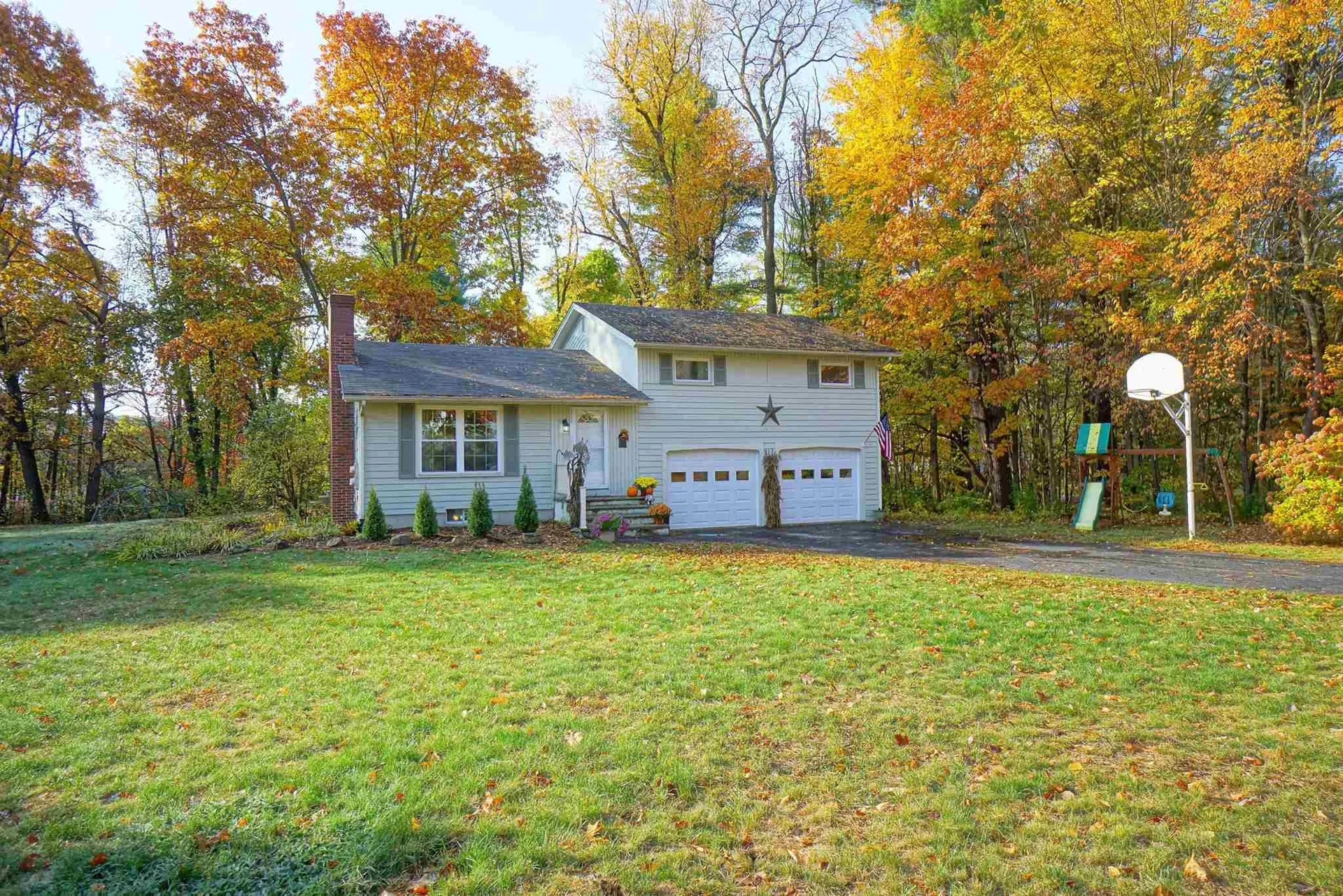 24 Glenwood Drive Goffstown NH 03045