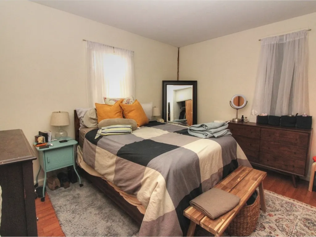5224 Shelburne Road Shelburne VT 05482