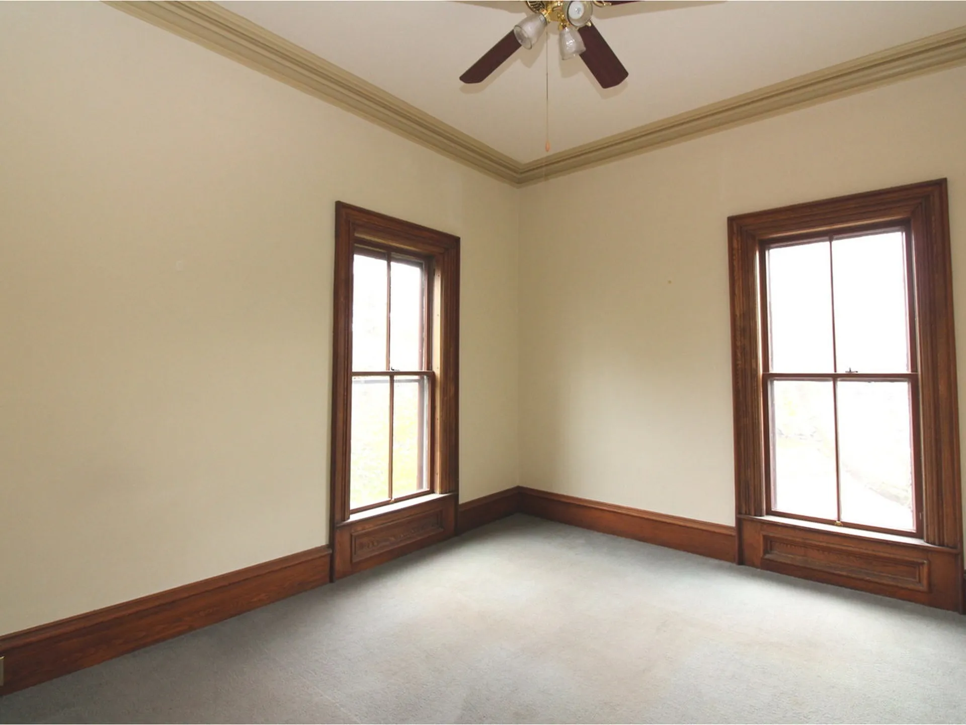 5224 Shelburne Road Shelburne VT 05482