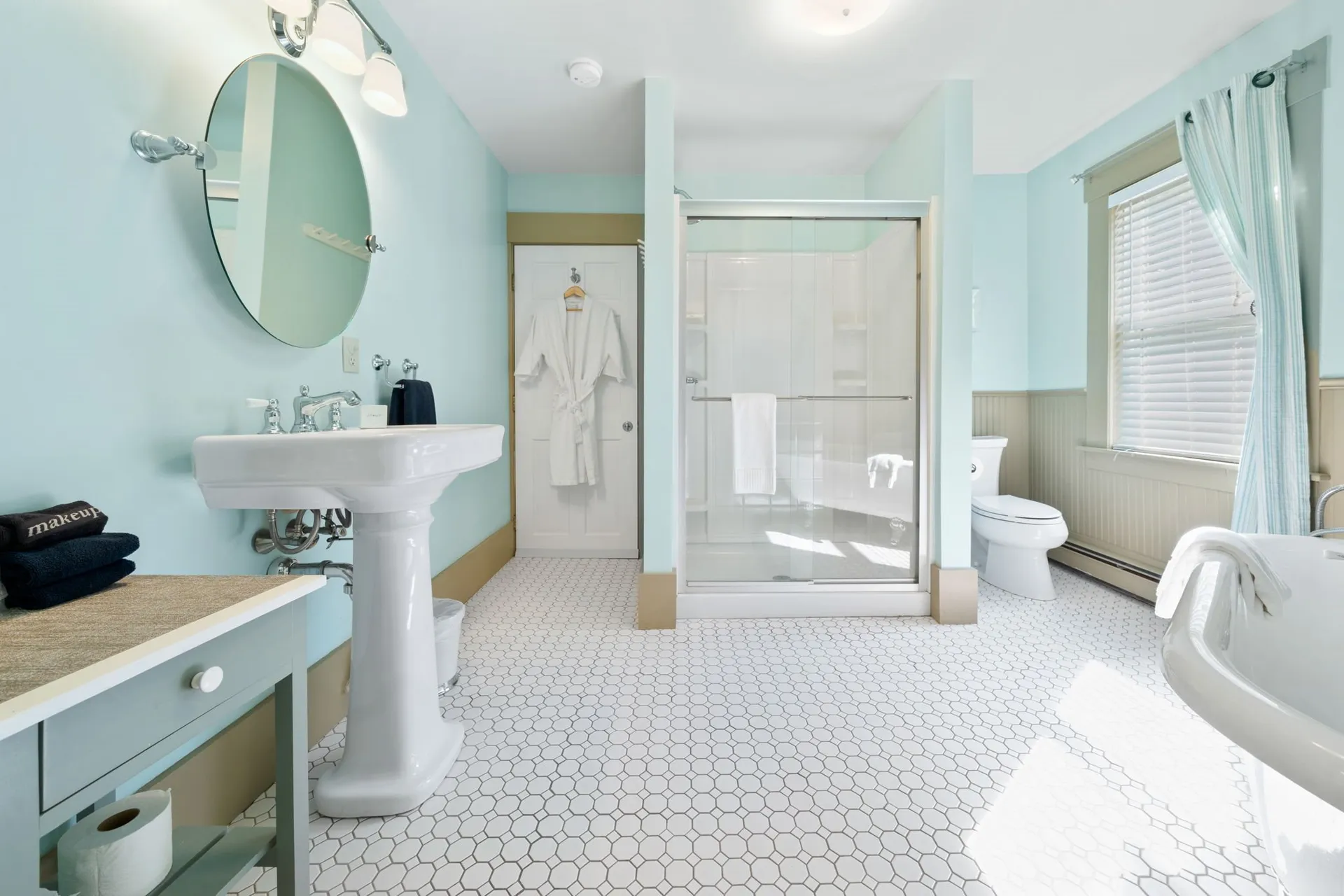 28 Shepard Hill Road Holderness NH 03245