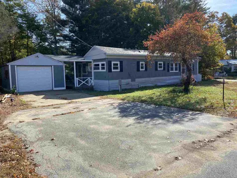 12 Rona Avenue Raymond NH 03077