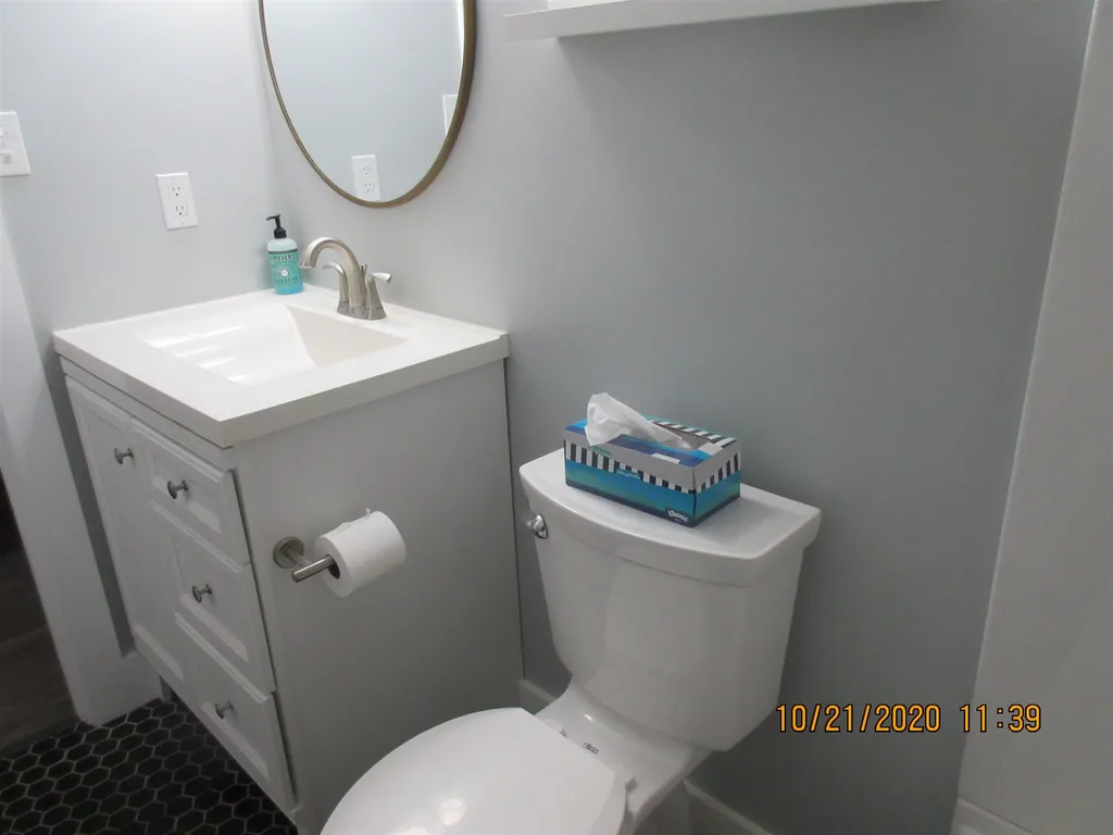178 Chestnut Hill Road Rochester NH 03867-5124