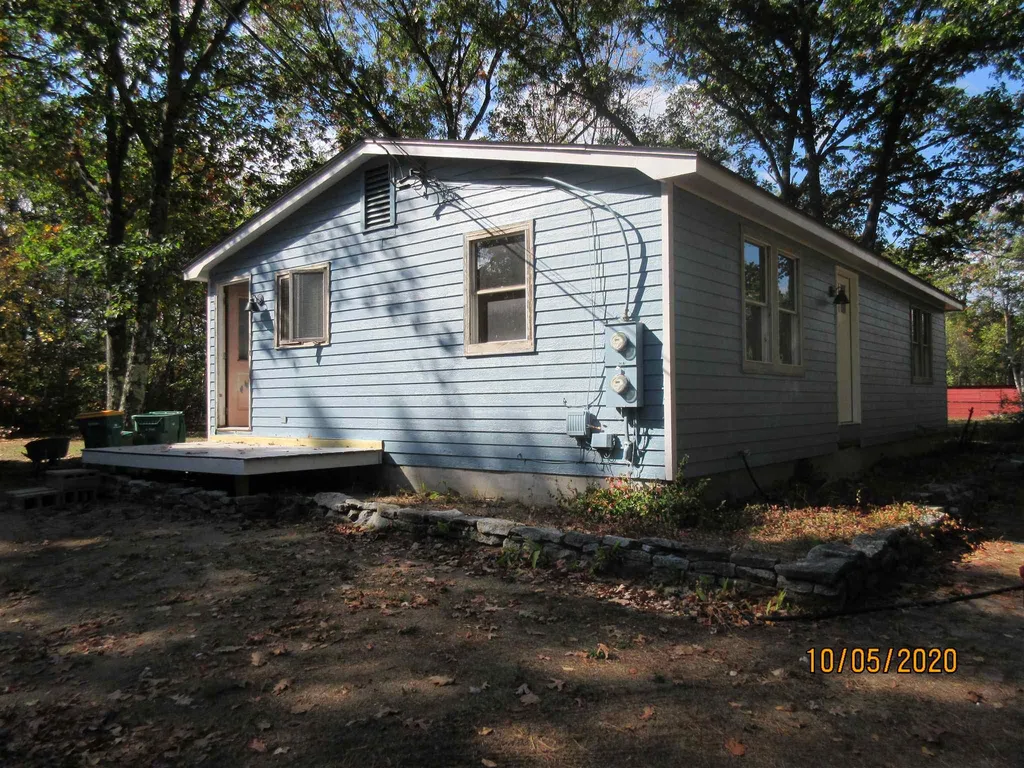 178 Chestnut Hill Road Rochester NH 03867-5124