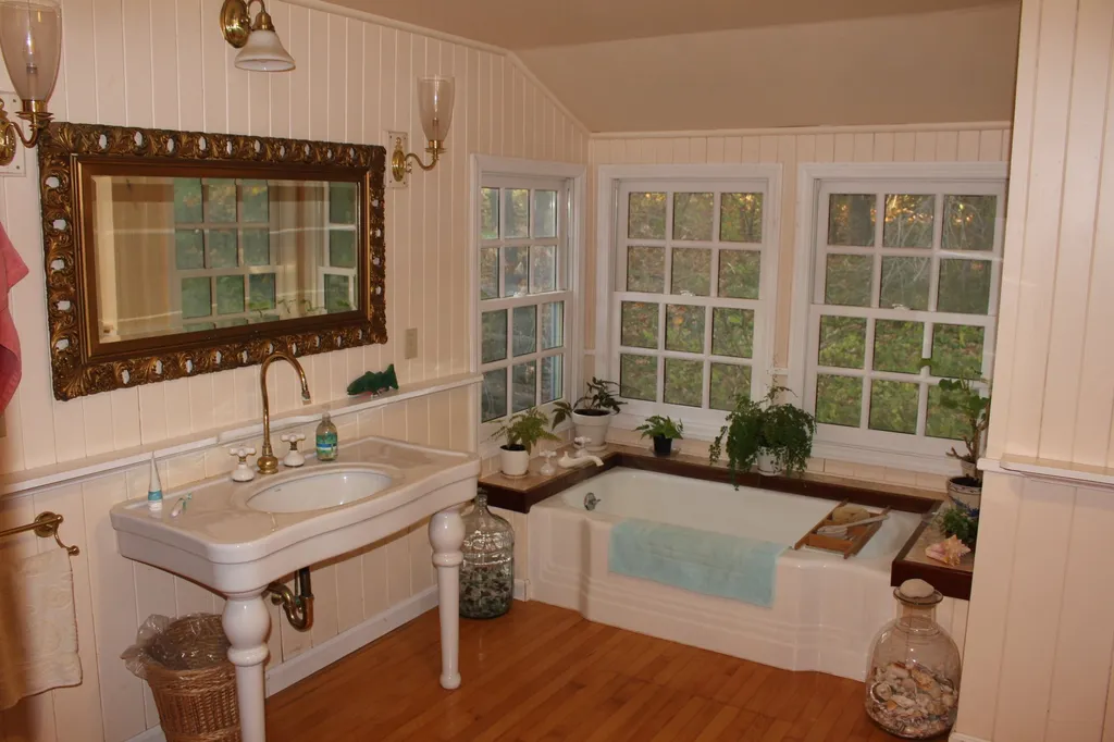 1403 Irish Hill Road Shelburne VT 05482