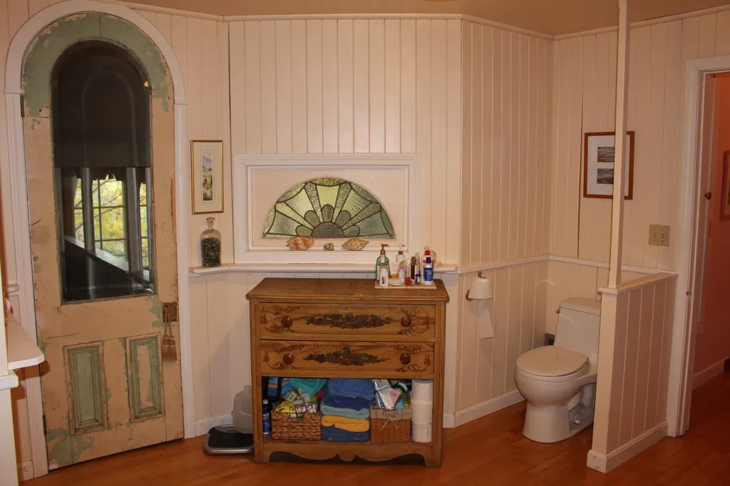 1403 Irish Hill Road Shelburne VT 05482