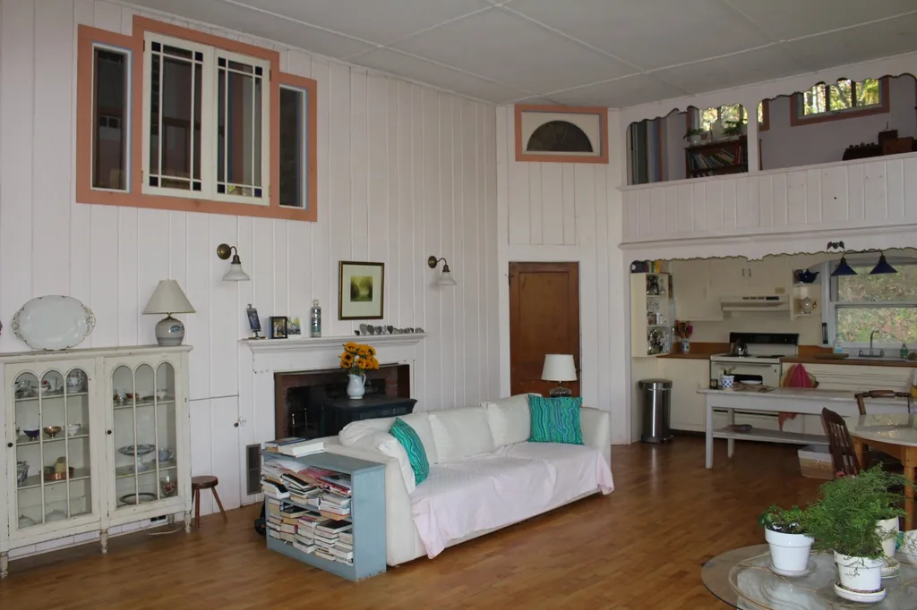 1403 Irish Hill Road Shelburne VT 05482
