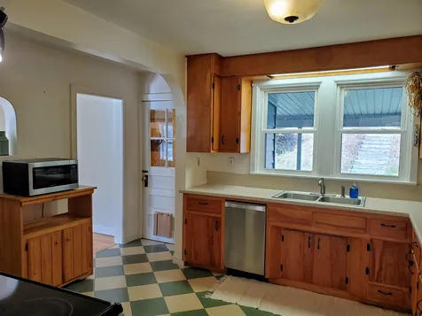 22 Beruk Hill Road Hinsdale NH 03451