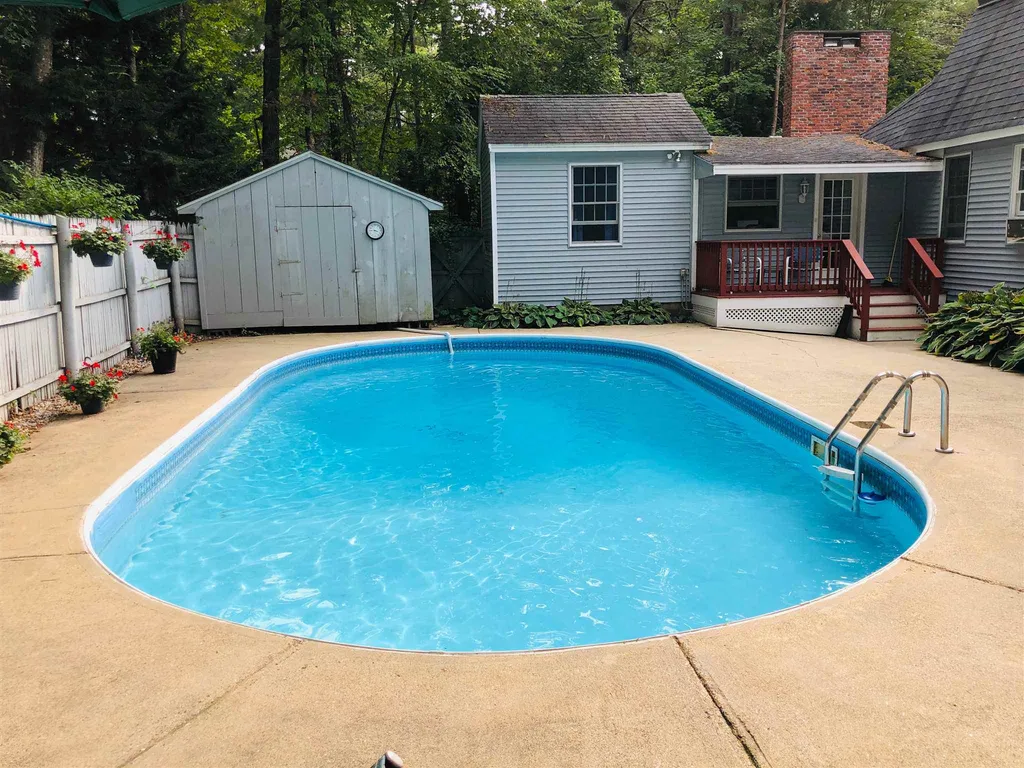 20 Sherman Avenue Brentwood NH 03833