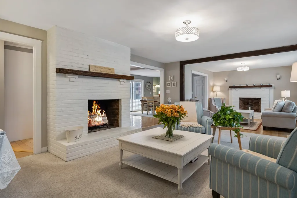 20 Sherman Avenue Brentwood NH 03833
