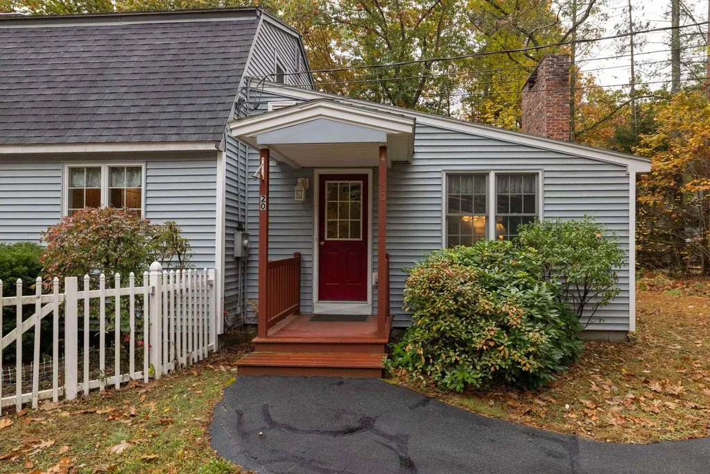 20 Sherman Avenue Brentwood NH 03833