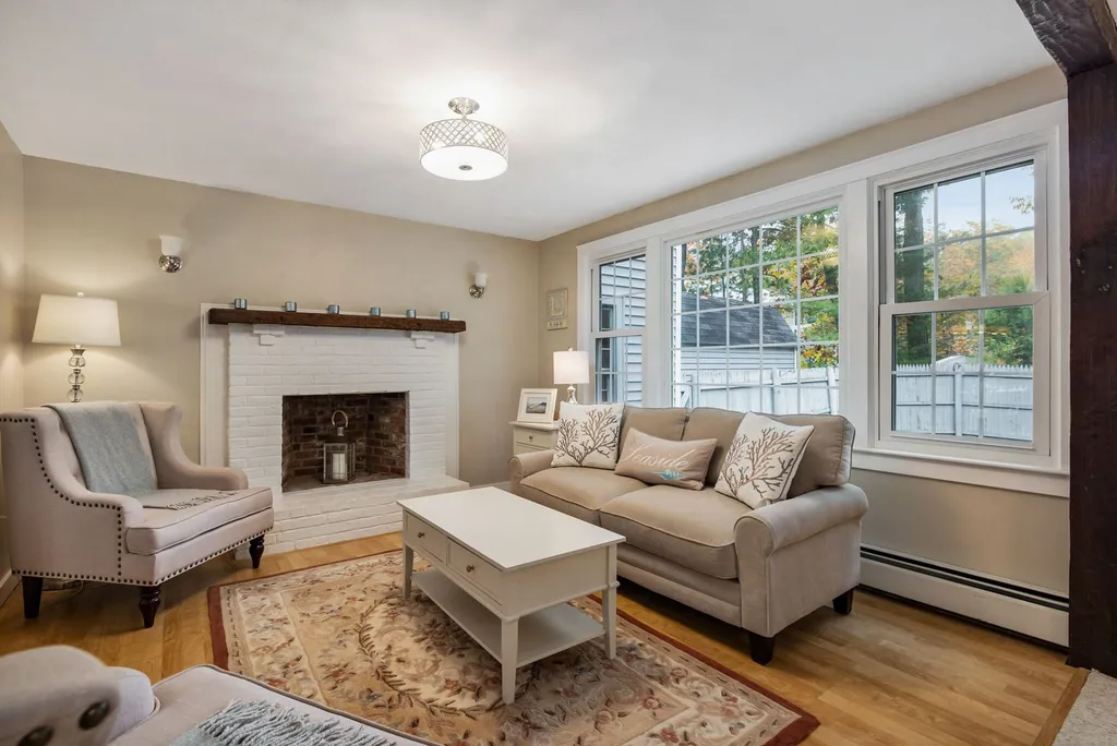 20 Sherman Avenue Brentwood NH 03833