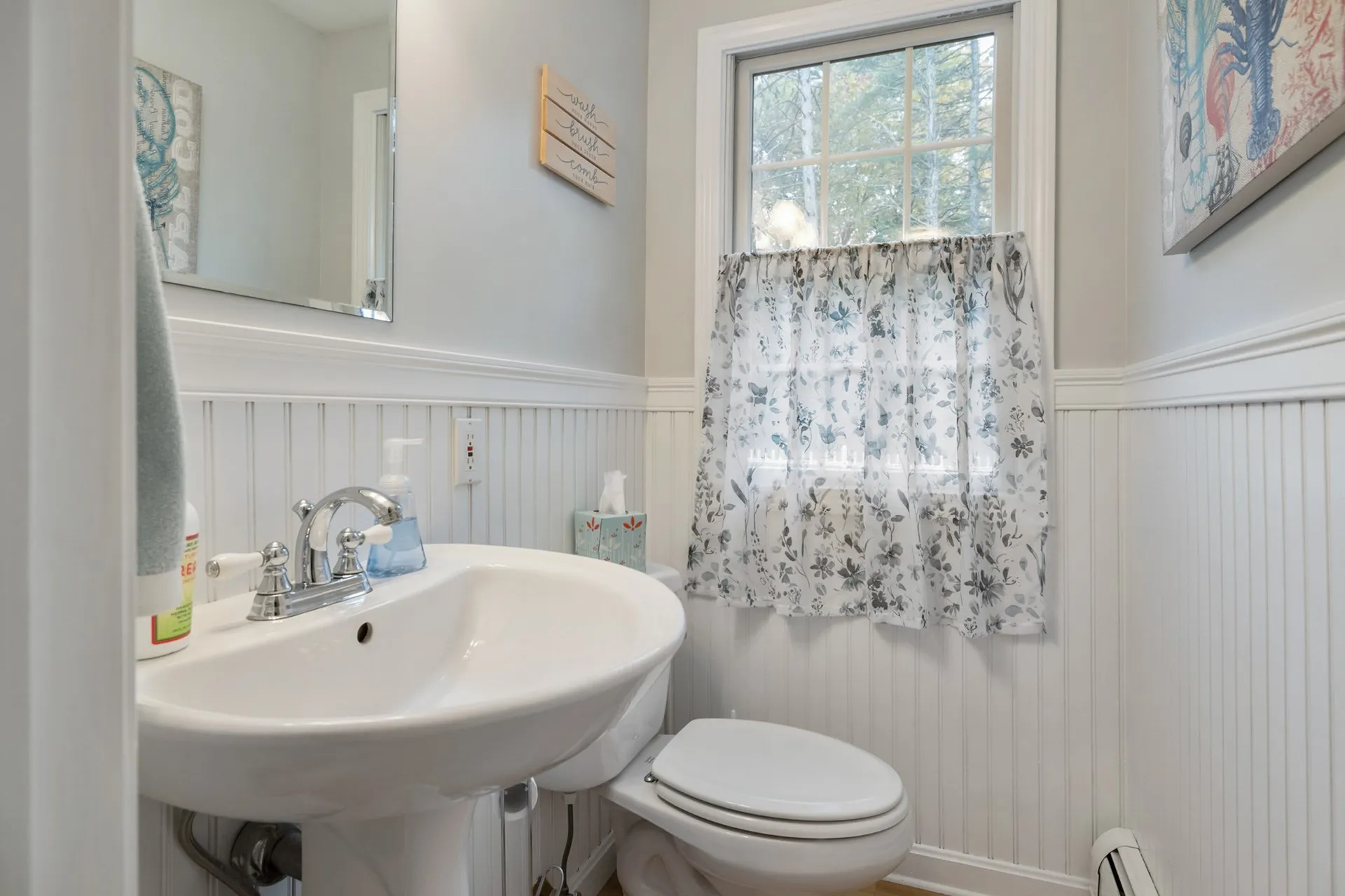 20 Sherman Avenue Brentwood NH 03833