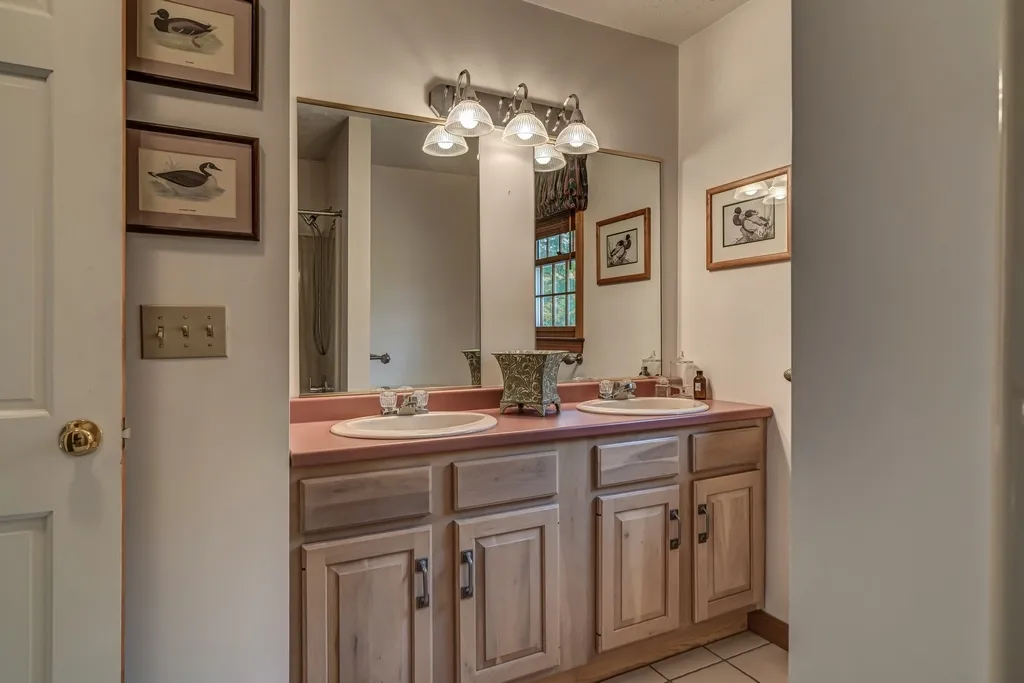 73 Mack Hill Road Amherst NH 03031