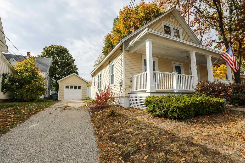 154 Bismark Street Manchester NH 03102