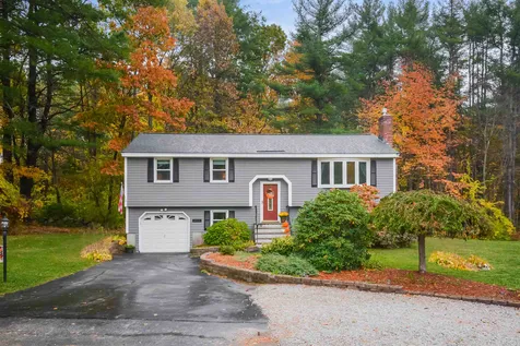 5 Pine Hollow Drive Londonderry NH 03053