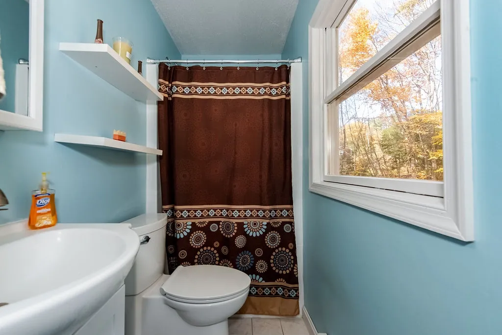 33 Swain Road Barrington NH 03825