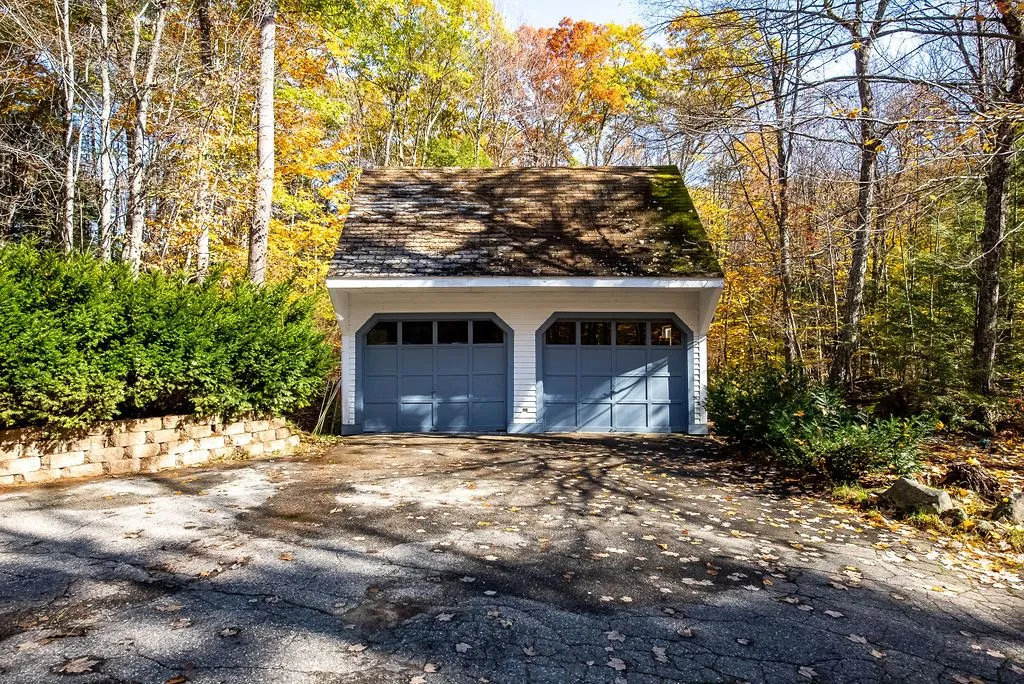 33 Swain Road Barrington NH 03825