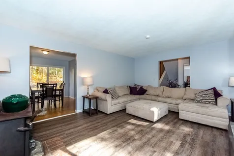 33 Swain Road Barrington NH 03825
