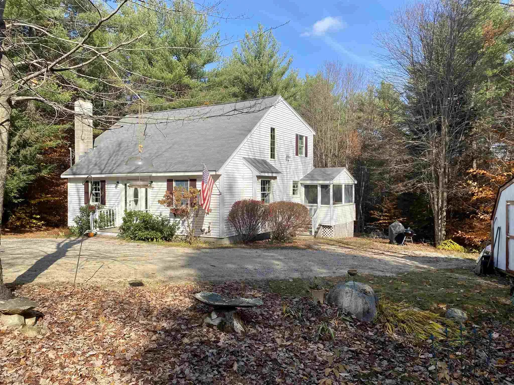 49 Henry Drive Effingham NH 03882
