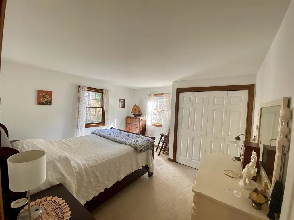 49 Henry Drive Effingham NH 03882
