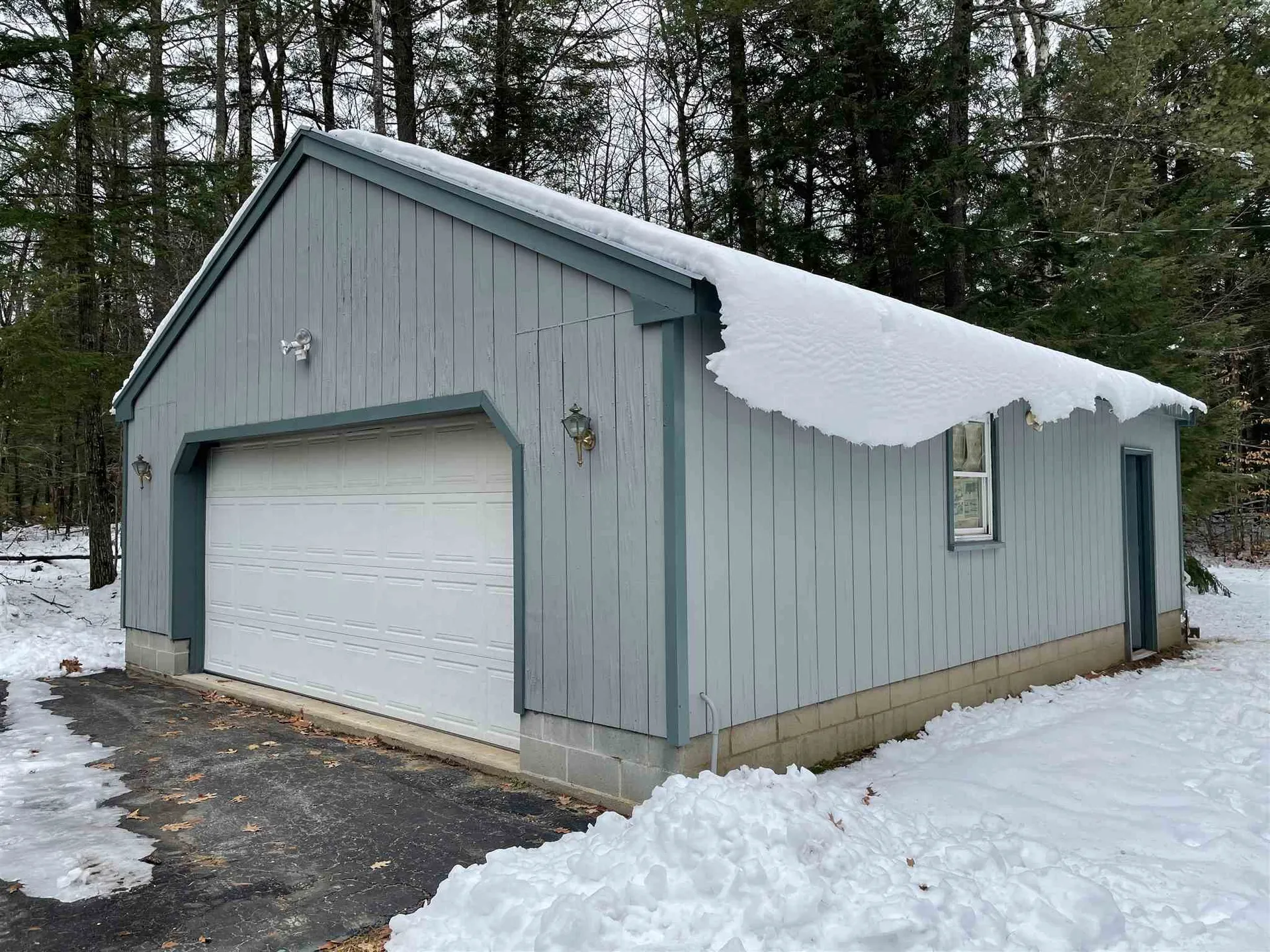 89 Elm Street Ossipee NH 03864