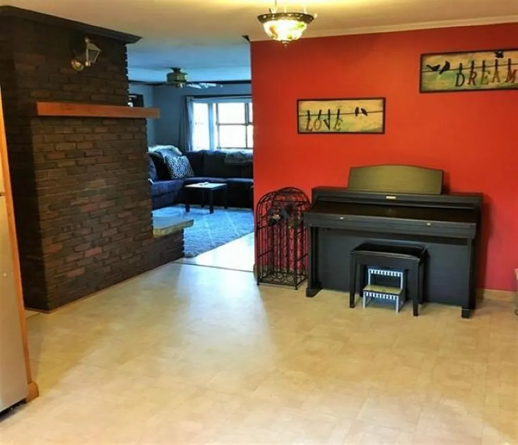 91 Sandown Road Fremont NH 03044